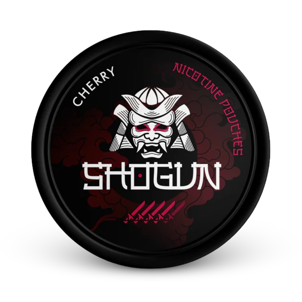 Shogun Cherry Nicotine Pouches Dose mit Kirsch-Aroma und Samurai-Logo auf schwarzem Hintergrund